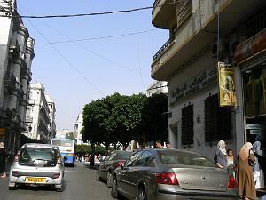 96 rue d'Arzew place des victoires 